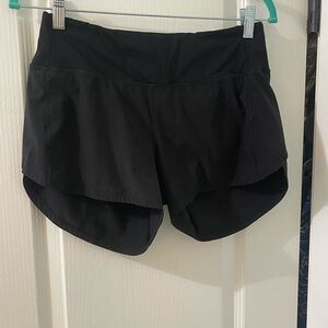 Lululemon short. BLACK. High rise. Size 6.